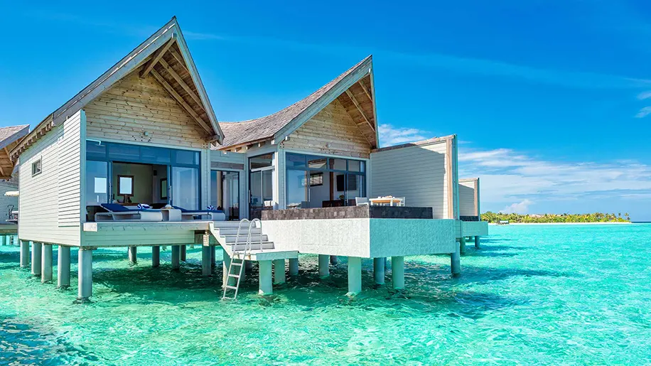9 insta-worthy resorts in the Maldives perfect for honeymoons & close ...