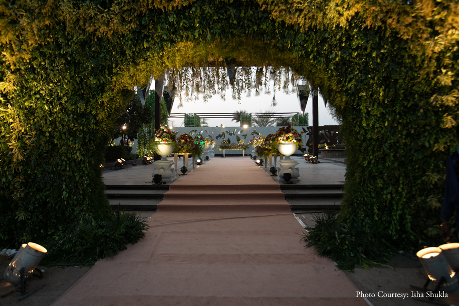 This Udaipur Wedding in the Middle of Lake Pichola Will Take Your Breath Away